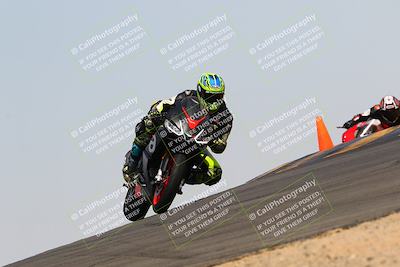 media/Apr-09-2022-SoCal Trackdays (Sat) [[c9e19a26ab]]/Turn 9 Set 2 (1130am)/